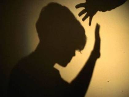 Pedofilia, l'orco in ospedale incastrato dalle telecamere chiede la perizia psichiatrica