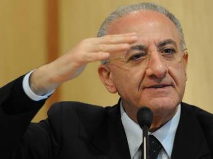 L'avvocato Pellegrino: "Ecco perché De Luca non può governare"