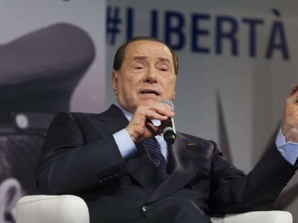 Craxi, il ricordo di Berlusconi: "Mi manca, simbolo di dignità"