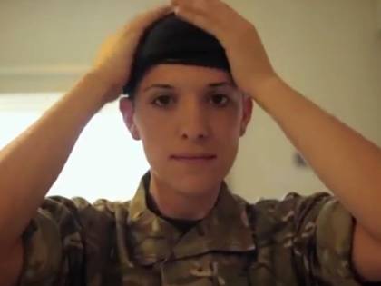 Hannah, transgender e capitano nell'esercito di Sua Maestà