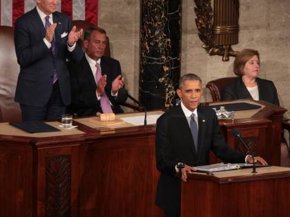 Obama: "Crisi superata, voltiamo pagina". E chiede i pieni poteri contro il terrorismo