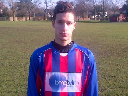 Isis, cinque ex calciatori nel mirino degli 007 inglesi