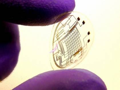 L’azienda che innesta microchip ai propri dipendenti