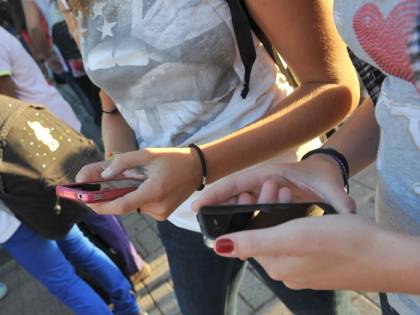 Indonesia, proposta choc: non sei vergine? Niente diploma