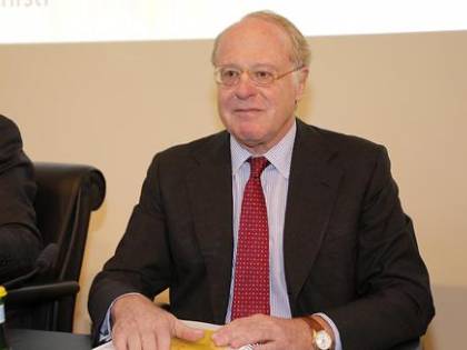 Saipem, pm chiede giudizio per Scaroni