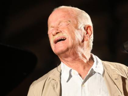 Malore per Gino Paoli: salta il concerto ad Aosta
