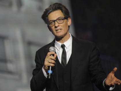Fiorello contro runner e furbetti: "Meritiamo il coprifuoco"