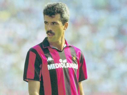 Da San Siro alla cucina: l'ex bomber con i baffi vende vini e formaggi