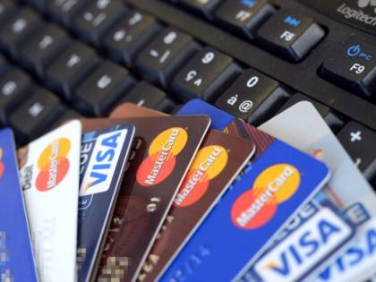 Commissioni, pagamenti e pin. Occhio alle novità per le carte