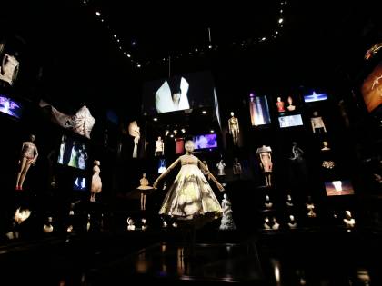 McQueen, lo stilista che scolpiva abiti da sogno dark
