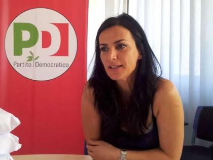 La Barracciu contro Gassman: "Dimettermi perché indagata? Lui impari a fare l'attore"