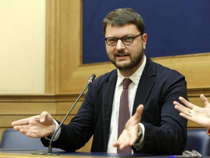 Il Pd alza bandiera bianca, Migliore: "Così abbiamo perso"