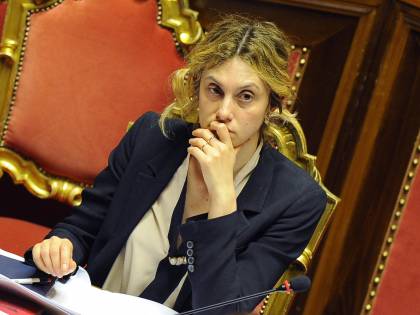 Il ministro Madia: "Licenziare i dipendenti che falsificano le presenze"