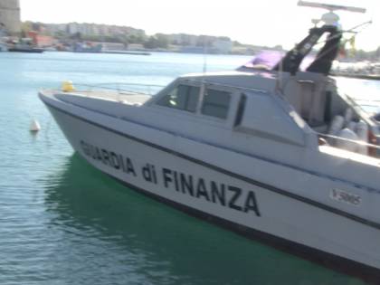 Trasportano i migranti col veliero: in manette tre ucraini