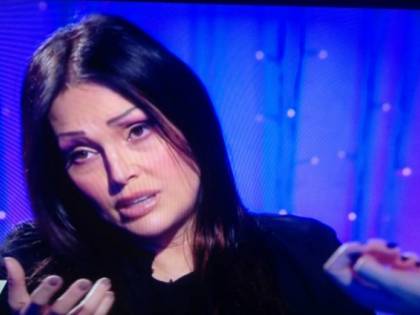 Verissimo, la Toffanin intervista Anna Oxa, ma si sfiora il diverbio: "Vuoi litigare con me?