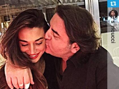 La compagna di Ricucci: "Mi ha preso a botte e schiaffi"