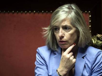 Volo privato per Benigni con soldi pubblici. La Corte dei Conti indaga sulla Giannini