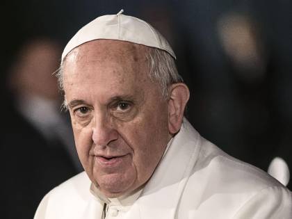 Il Papa scomunica la religione-show: "La Madonna non fa la postina a orari prestabiliti"