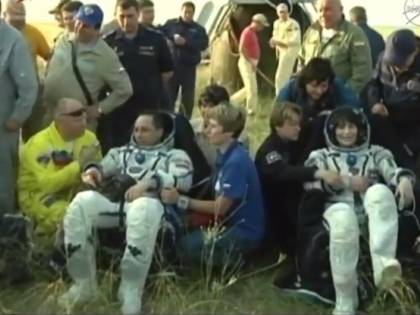 Samantha Cristoforetti è tornata sulla Terra