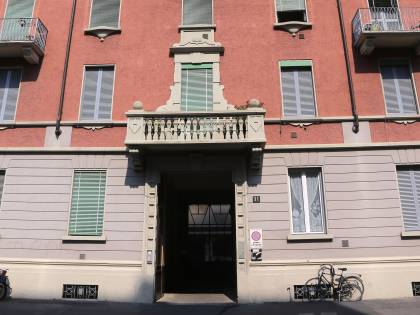 Trova il vicino a rubare e lui la riduce in fin di vita