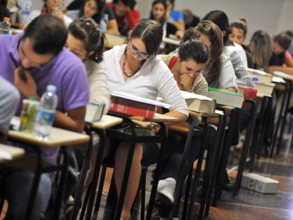 Vietato bocciare: "depenalizzato" il voto in condotta