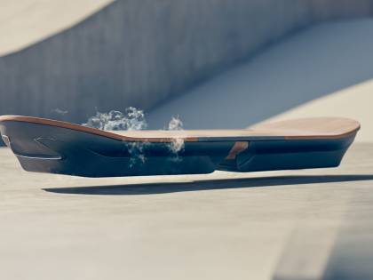 L'hoverboard di Lexus? Niente bufale, funziona