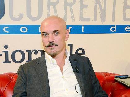 "Intrighi e debolezze: porto il Sistema a teatro"