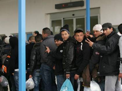 L'accoglienza dei profughi ci costa due miliardi di euro