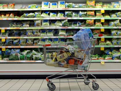 Confesercenti: "Se aumenta l'Iva 300 euro in meno a famiglia"