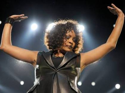 Torna Whitney Houston. Al via il tour mondiale con il suo ologramma