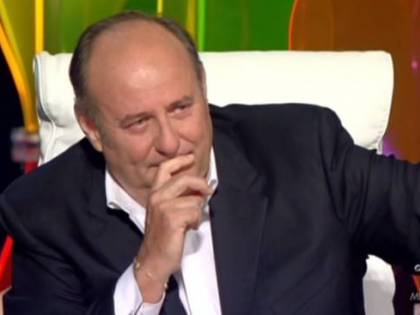 "È stato in terapia intensiva". Poi l'ufficio stampa di Gerry Scotti smentisce