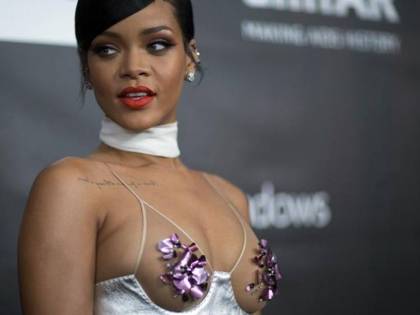 Rihanna: "Ho la fobia della vagina profonda"