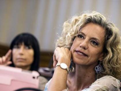 Avviso di garanzia per il marito della Cirinnà