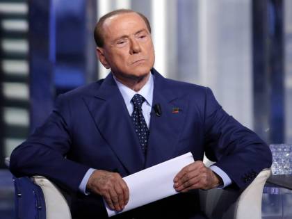 Sondaggi, balzo di Forza Italia. Ora il centrodestra è al 32%