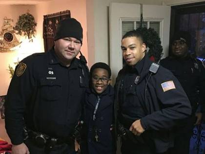 Usa, i ladri gli rubano l'Xbox. I poliziotti la ricomprano