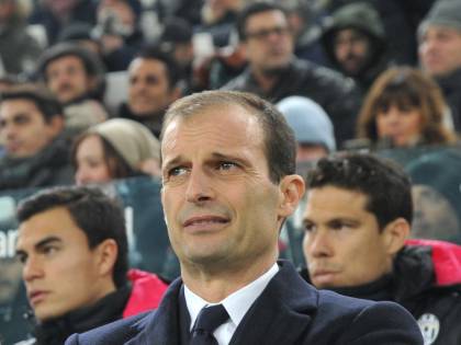 La Signora ringrazia lo stadio. Il Napoli i sorrisi