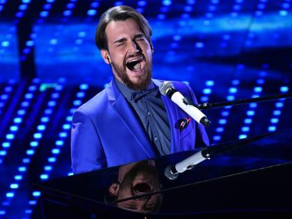 Valerio Scanu: "Io e Maria De Filippi ci parliamo tramite avvocati"