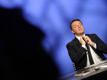 Parigi ci "scippa" l'Egitto. Così Renzi si tuffa a fare affari con l'Iran