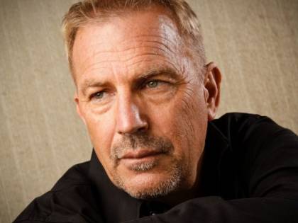 Kevin Costner: “Quella sulla locandina di Bodyguard non era Whitney Houston”