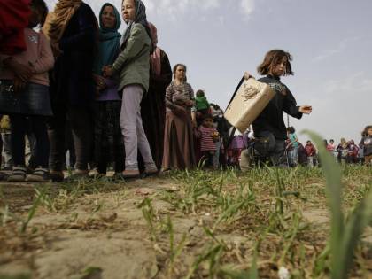 L'immigrazione secondo Treccani: "La parola diventi atto d'amore"