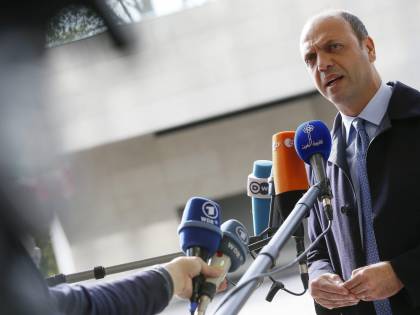 "Mai le adozioni gay, ho un patto con Matteo"