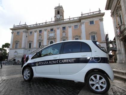 Roma come Codogno, vigili urbani con il megafono per far rispettare il decreto