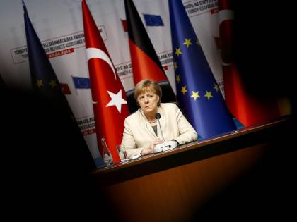Sei europeo ma non tedesco? La Merkel ti esclude dal welfare