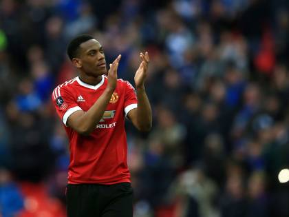 Manchester United, la contestazione ora è sul web