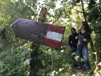 Dieci "cammini della fede" in Emilia Romagna: arriva la cartoguida