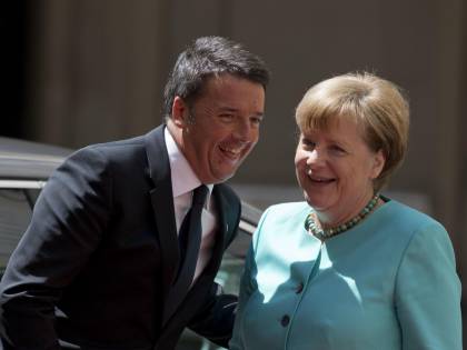 Migranti, asse Renzi-Merkel: "L'Austria è fuori dalla storia"