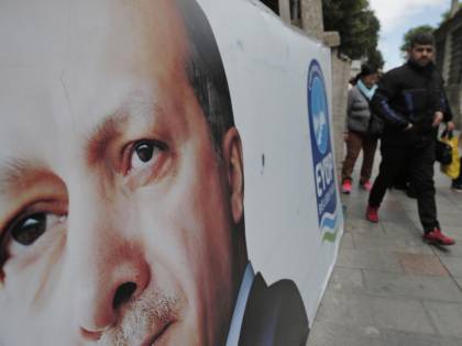 Turchia, tra le accuse di "golpe" parlamento al voto sull'immunità