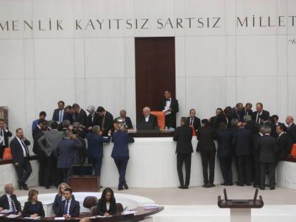 Turchia, politici senza più immunità Curdi tenteranno la via dei tribunali