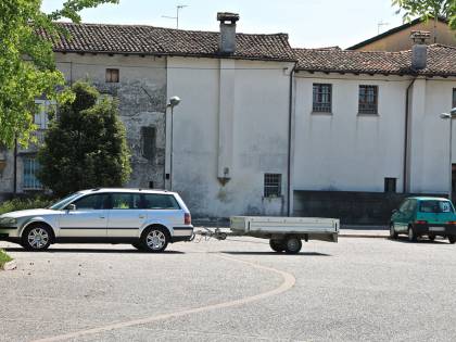 Viaggio a Morsano, il paese dove nessuno (per ora) vuole fare il vigile