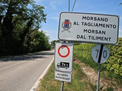 Viaggio a Morsano, il paese dove nessuno (per ora) vuole fare il vigile